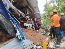 Kandang Ayam di Malang Roboh, 2 Pekerja Tewas Tertimpa Struktur Bangunan