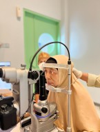 Eyelink Foundation & BSI Maslahat Gelar Operasi Katarak di Sidoarjo