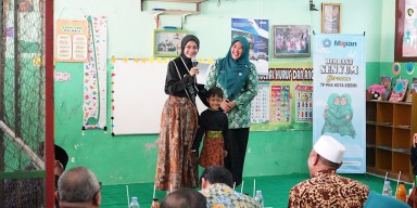 Tebar Kebahagiaan di PAUD Thoyyiba, Mbak Vinanda Tekankan PAUD Fondasi Generasi Berdaya Saing