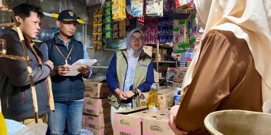 Bulog Kediri Sidak Pasar Pahing, Pastikan Harga Beras dan Minyakita Stabil