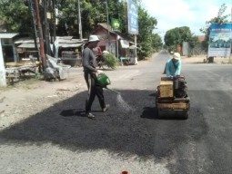 Pemkab Tulungagung Berjanji Segera Benahi Jalan Rusak Sebelum Lebaran