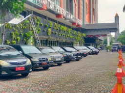 Pemkot Surabaya Larang Mobil Dinas Digunakan Mudik, Siapkan Sanksi Tegas