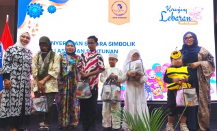 IWAPI Surabaya Rangkul Anak Disabilitas Lewat Keranjang Lebaran 2026