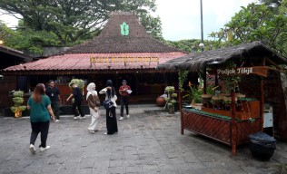 Rindu Masakan Rumah Saat Lebaran? Tempat Ini Jadi Favorit di Malang