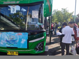 Ratusan Warga Malang Mudik Gratis Bareng PJT 1, Tujuan Jakarta dan Bandung Terbanyak