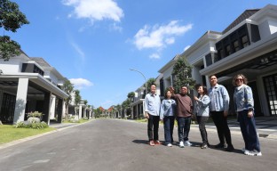 Pakuwon Group Luncurkan Konsep Hunian Modern Tropical Elegance di Surabaya Barat