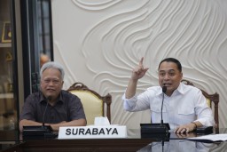 Pemkot Surabaya Beri THR untuk PPPK Penuh Waktu dan Paruh Waktu