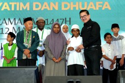 Karyawan Freeport Indonesia Santuni 700 Anak Yatim Dhuafa Jelang Idul Fitri