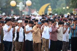 FOTO: Salat Id di Balai Kota Surabaya