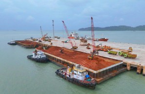 Terminal Kijing Jadi Tumpuan Baru Arus Logistik Internasional Kalimantan Barat