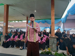 Gus Fawait Serap Aspirasi Kader Posyandu-Linmas Melalui Program Bunga Desaku