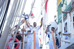 Lanjutkan Perjalanan ke Singapura, KRI Bima Suci Tinggalkan Colombo