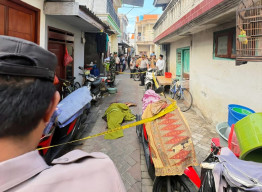 Mayat Bersimbah Darah Ditemukan di Simokerto Surabaya, Polisi: Kaitan Asmara