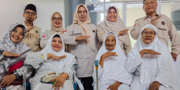 Tukang Jenang Naik Haji, Nenek Marsiah Asal Kediri Jadi Jamaah Tertua di Indonesia