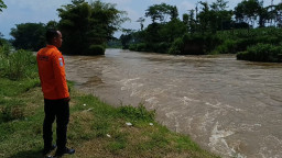 Diduga Terseret Arus Sungai Brantas, Perempuan di Tulungagung Dilaporkan Hilang
