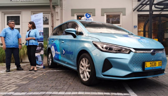 Bluebird Perkuat Konektivitas Surabaya Lewat Layanan Multimoda