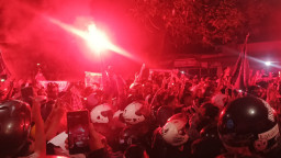 Persikmania Kawal Kepulangan Persik KediriTim Usai Menangi Laga Derby Jatim