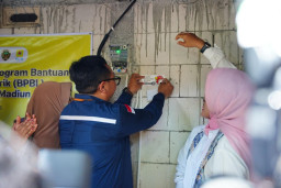 Program Bantuan Pasang Baru Listrik Bergulir, Targetkan 44.500 Rumah Tangga