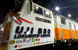 Daop 8 Surabaya Uji Coba Biodiesel B50 di Lokomotif KA Sembrani