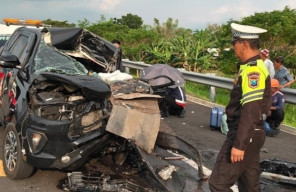 Kronologi dan Identitas Korban Kecelakaan Rombongan DPR RI di Tol Probolinggo