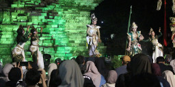 Pertunjukan Inspiration Art of Tegowangi Sihir Ribuan Warga di Kediri