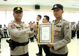 Bongkar Kasus Besar, 27 Polisi Gresik Diganjar Penghargaan