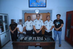Berupaya Selundupkan Pil Dobel L ke Lapas Blitar, Perempuan ini Ditangkap