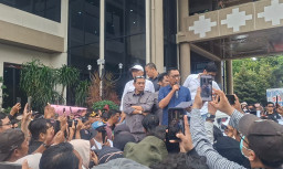 Temui Massa Aksi, DPRD Jember Siap Kawal Aspirasi Program Makan Bergizi Gratis