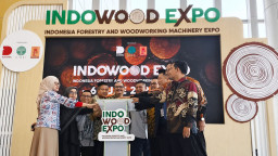 Indowood Expo 2026 Dibuka di Surabaya, Jatim Bidik Pasar Ekspor Global