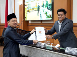 DPRD Gresik Sampaikan Rekomendasi dan Strategi untuk Pemkab Optimalkan PAD