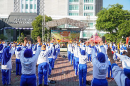 Tingkatkan Indeks Harapan Hidup, Pemkab Lamongan Ajak 600 Lansia Peringati HLUN