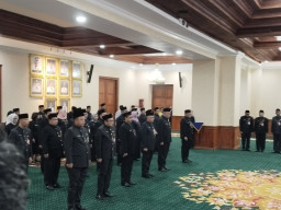 Gubernur Khofifah Rotasi 6 Pejabat Pemprov Jatim, Ini Susunannya