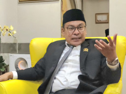 Kinerja Lurah dan Camat di Surabaya Menurut DPRD