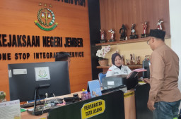 Warga Rowo Indah Laporkan Kades ke Kejari atas Dugaan Korupsi Dana Desa