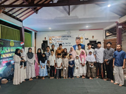 Santuni Yatim Piatu dan Dhuafa, Anggota DPRD Jatim Sampaikan Pesan Prabowo