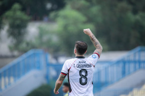 Jejak Singkat Telmo Bersama Persik Kediri: Kemenangan Atas Arema FC Tak Terlupakan