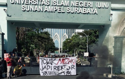 Mahasiswa UINSA Somasi Menteri Agama, Desak Transparansi Pemilihan Rektor