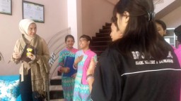 Anggota Komisi X DPR RI Datangi SMKN 1 Surabaya, Ini Reaksi Siswa