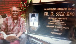 Rumah Bung Karno di Surabaya  dan Penelusuran Peter A. Rohi