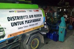 Kekeringan Masih Melanda Jatim, ACT Salurkan Bantuan Air Bersih