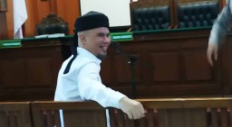 Jaksa Tetap Tuntut Ahmad Dhani 18 Bulan Penjara Kasus 'Idiot'