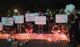 Aksi 1000 Lilin Dukung Penuntasan Kasus Pelanggaran PPKM Wali Kota Malang
