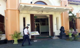 PN Surabaya Proses Permohonan Pasutri untuk Tanam Embrio ke Wanita Lain