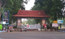 Alun-alun Kota Probolinggo Ditutup Satu Tahun, Ini Alasannya
