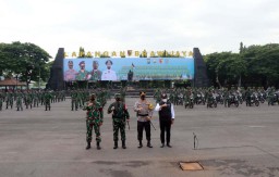 Personel TNI-Polri Dikerahkan Bantu Pelaksanaan PPKM Mikro di Jatim