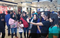 Ketika 20 Artis Caleg NasDem Mampir PGS dan TP