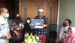 Keluarga Korban Kecelakaan Sriwijaya Air asal Surabaya Terima Santunan