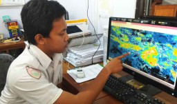 BMKG: Waspadai Ketinggian Ombak di Laut Kidul Banyuwangi