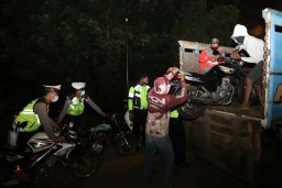 Arena Balap Liar di Mojokerto Dikepung, 126 Orang Diciduk, 84 Motor Disita