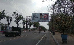 Baliho 'Giring Untuk Presiden 2024' Juga Terpampang di Mojokerto